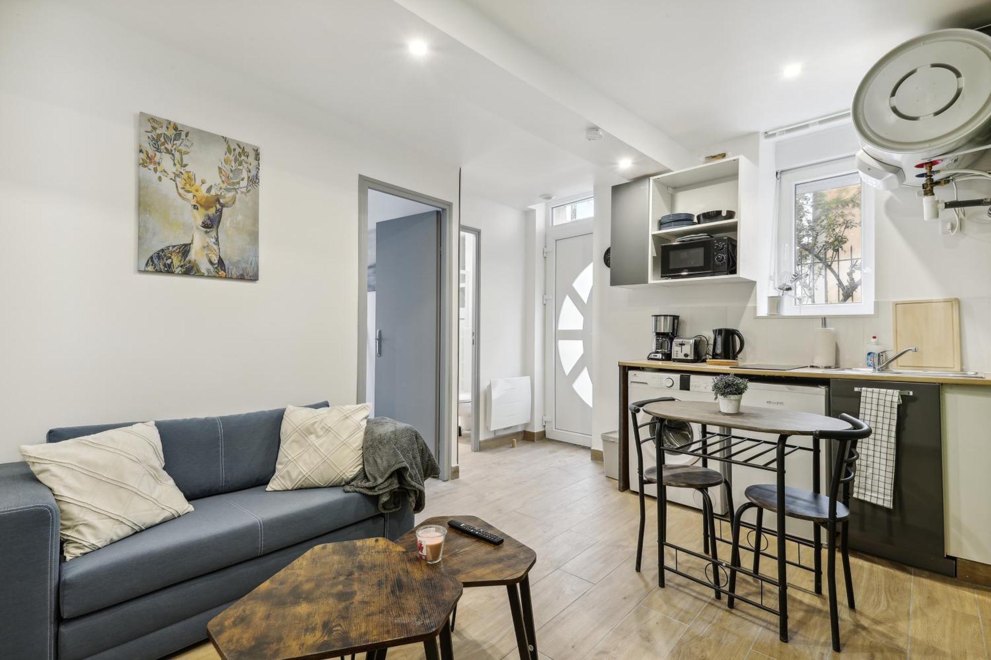 Chic Cosy Apart With Parking Jouarre Eksteriør billede